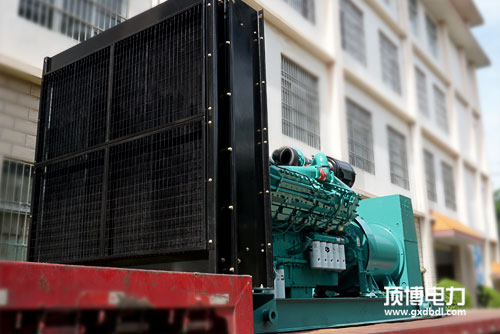 康明斯500千瓦柴油發(fā)電機(jī)多少錢？