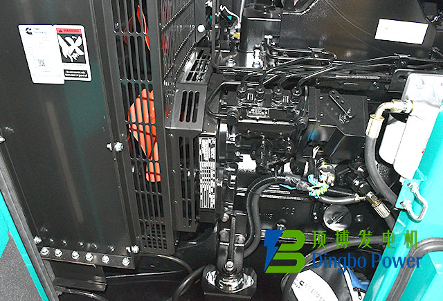 康明斯50千瓦靜音箱式柴油發(fā)電機(jī)組3